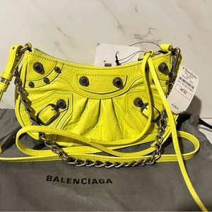 Balenciaga mini le cagole yellow brand new